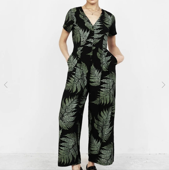 Disturbia Pants - Disturbia Fern Relaxed Jumpsuit 14 Wide Leg Tropical Summer Lightweight Black